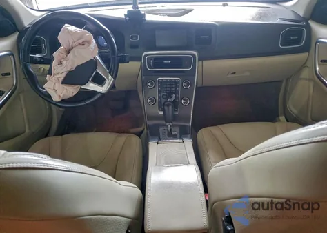 2012 Volvo S60 T5 z USA, uszkodzony, nr VIN YV1622FS6C2054012